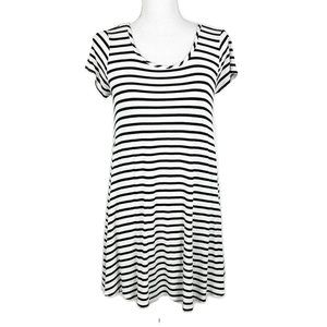Socialite Dress Women Extra Small Black White Striped A-Line Mini Short Sleeve